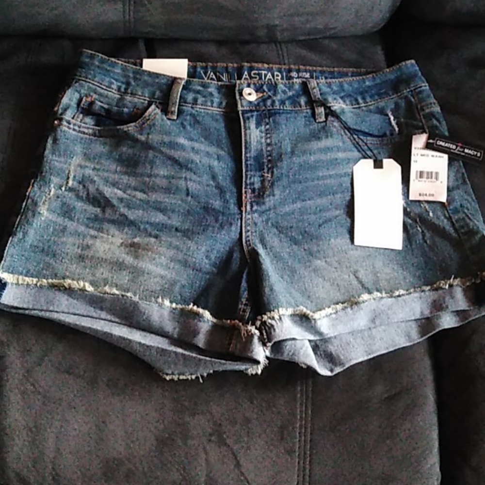 Vanilla Star Short
